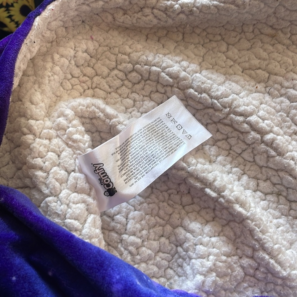 The Comfy Jr Galaxy Hoodie - Picture 7 of 7